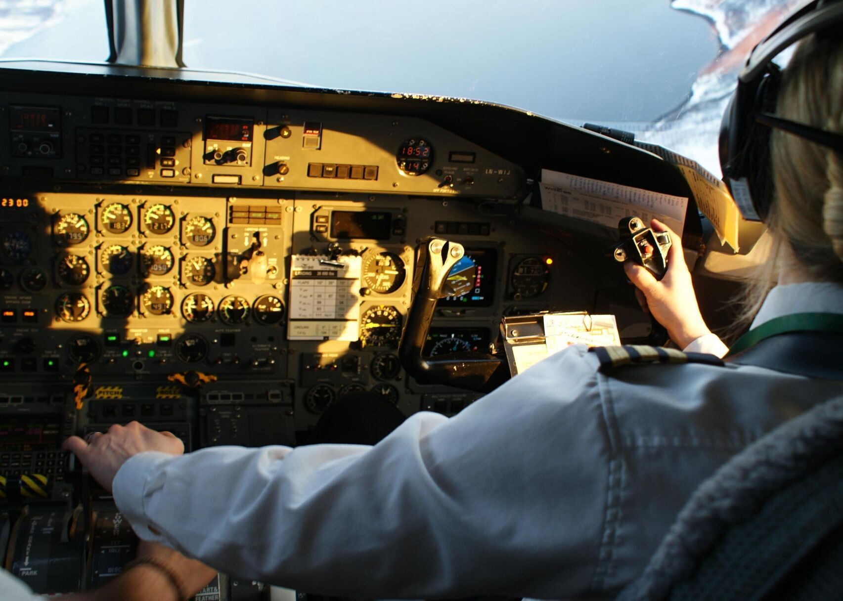 #14. Airline pilots, copilots, and flight engineers